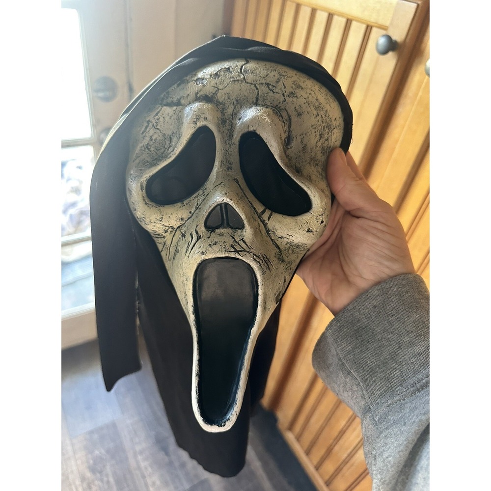Scream Ghost Face Mask Aged Easter Unlimited‎ Fun World